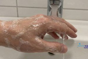 Air Sumur Terasa Licin? Ini 3 Penyebab & Solusinya (Update 2026)