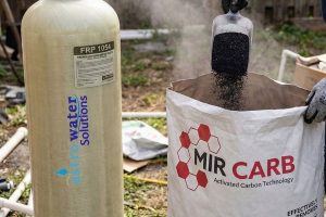 Air Masih Bau Padahal Sudah Filter? Panduan Memilih Karbon Aktif Terbaik (Jangan Asal Hitam!)